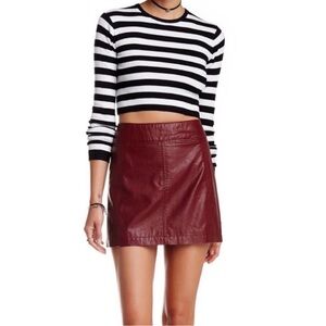 Free People Burgundy red wine vegan Faux Leather Mini Skirt Size 6